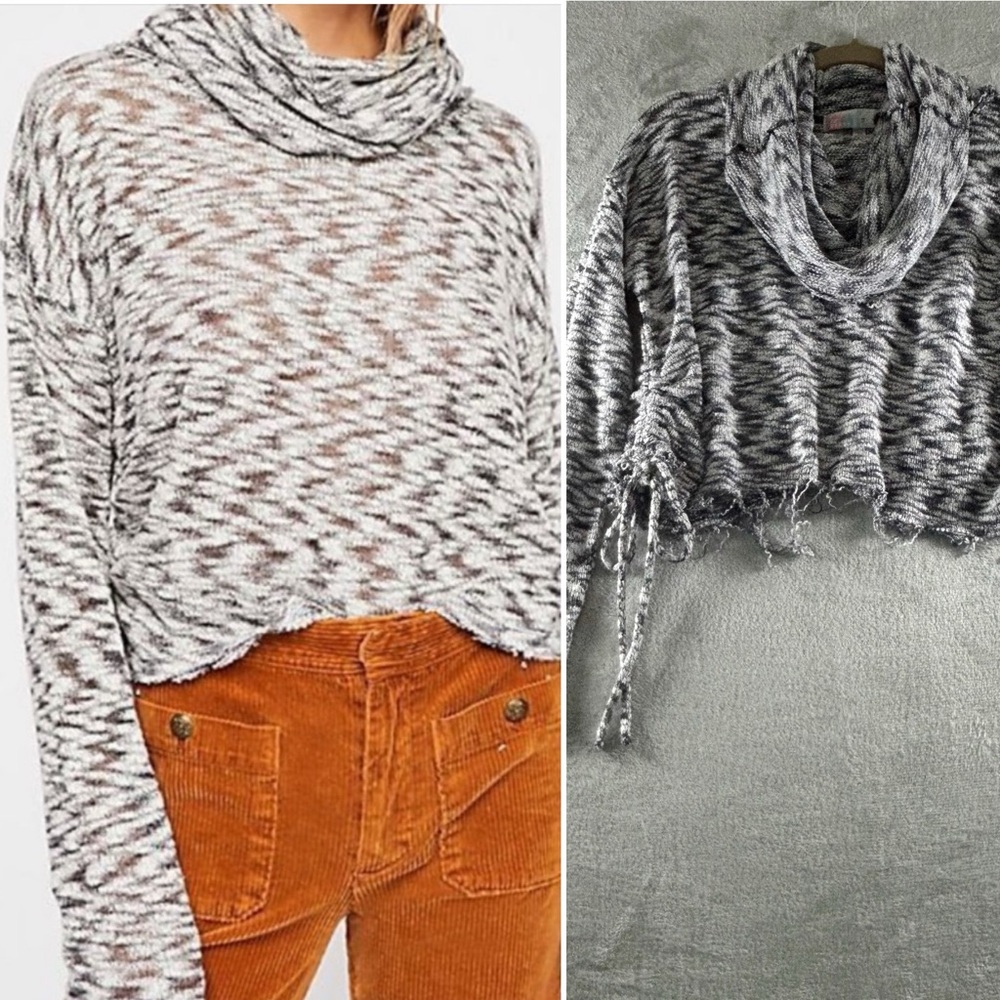 FREE PEOPLE BEACH Breezy Distressed Cropped Sweater Black White Size Medium